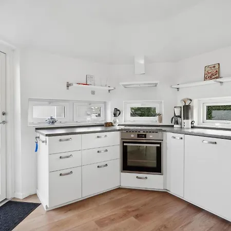 Gorgeous In With Kitchen בית נופש