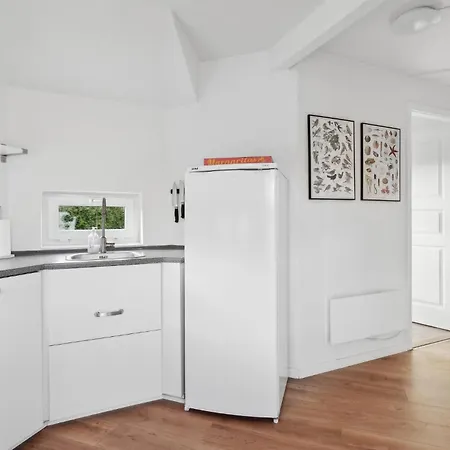 Gorgeous In With Kitchen בית נופש
